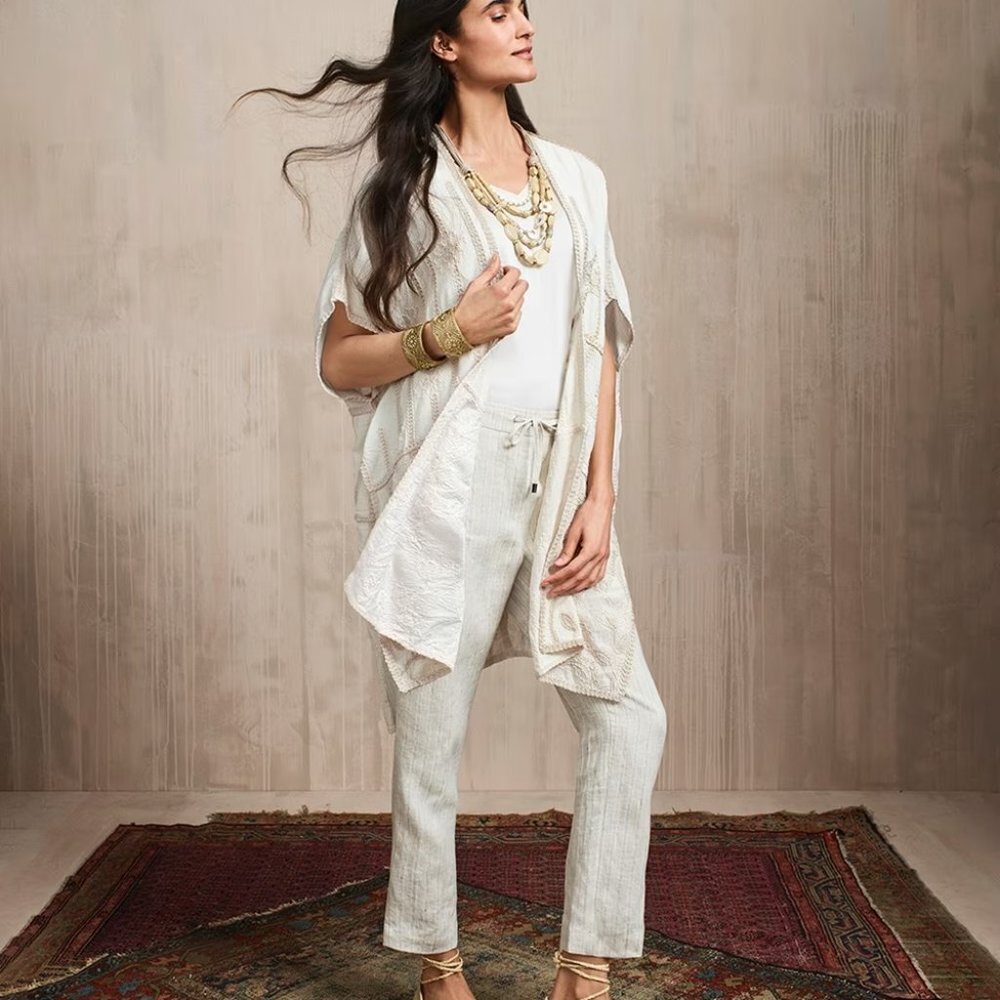 Chico's Neutral Embroidered Ruana Wrap One Size